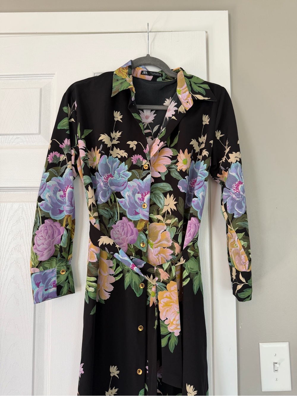 Zara Black Maxi Shirt Dress with Pastel Floral Print - Picture 3 of 12